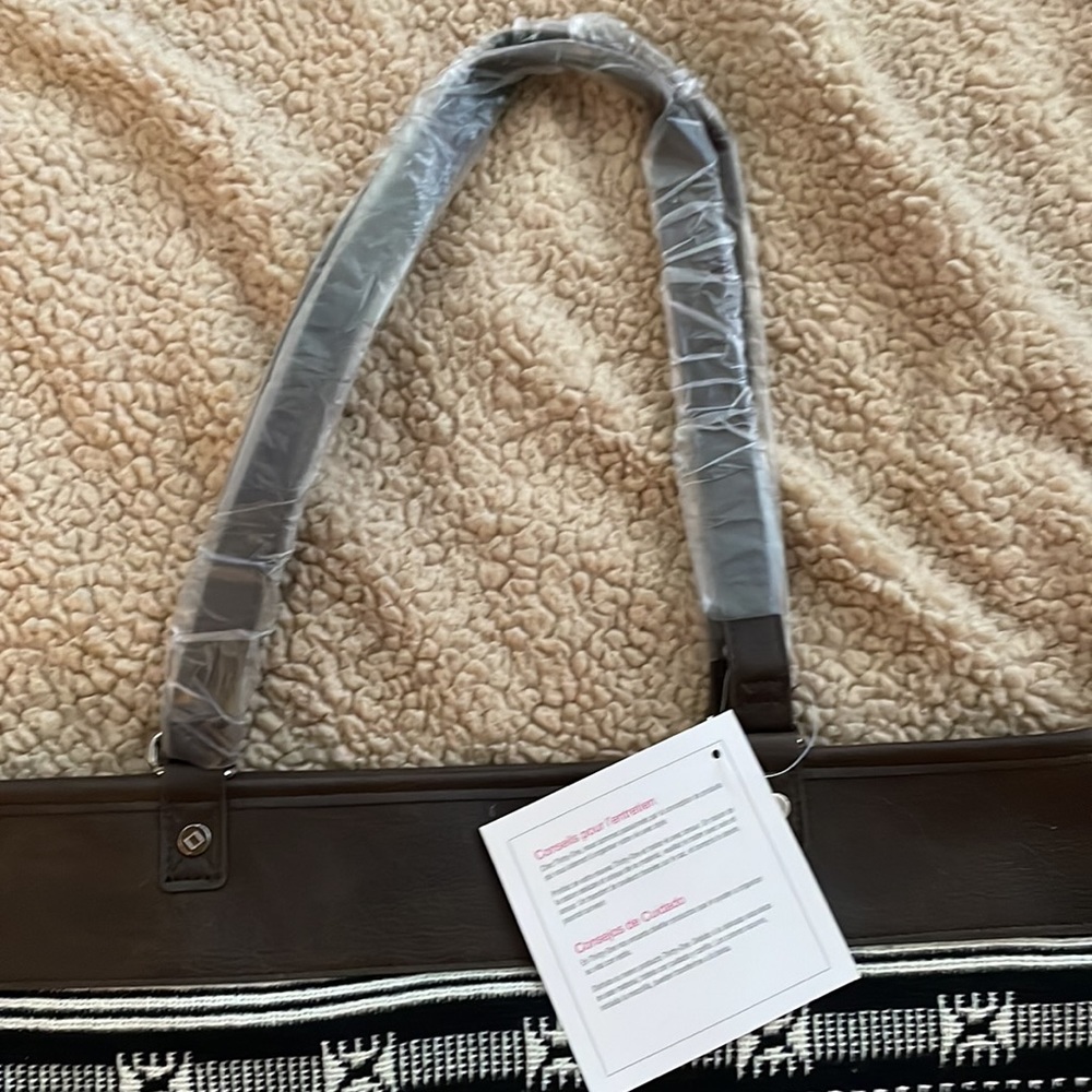 NWT Thirty-One Rio Weave Tote - Picture 2 of 4